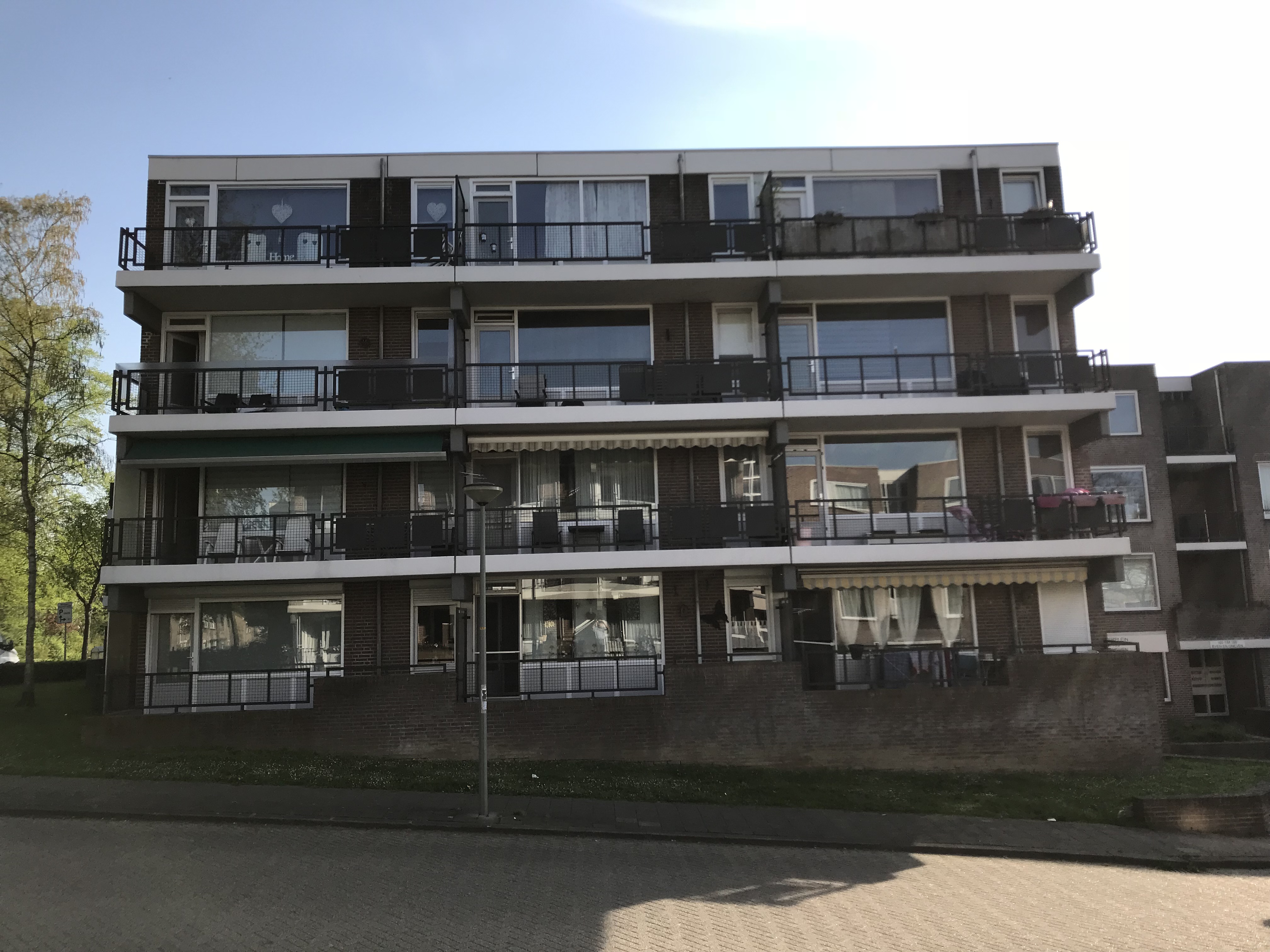 Gebrookerplein 144, 6431 LX Hoensbroek, Nederland