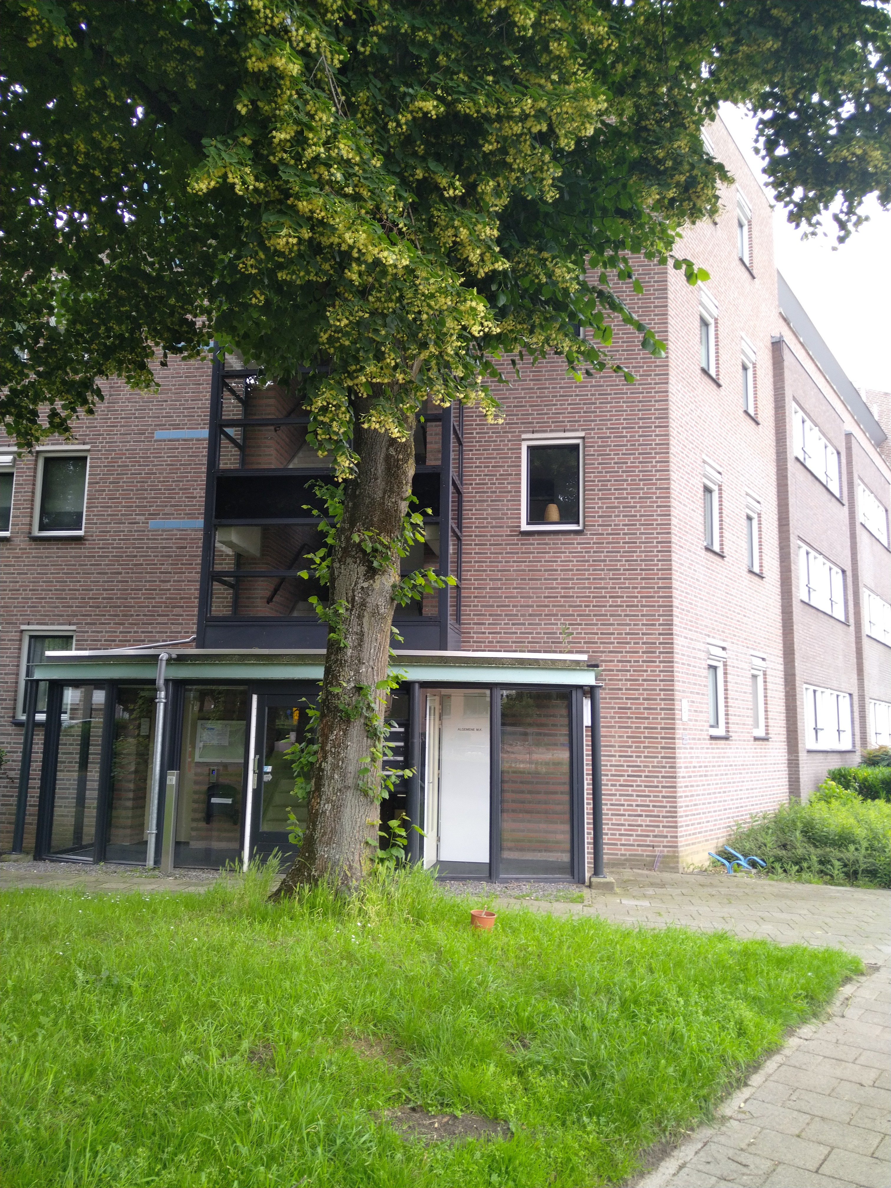 President Kennedysingel 5, 6137 AA Sittard, Nederland