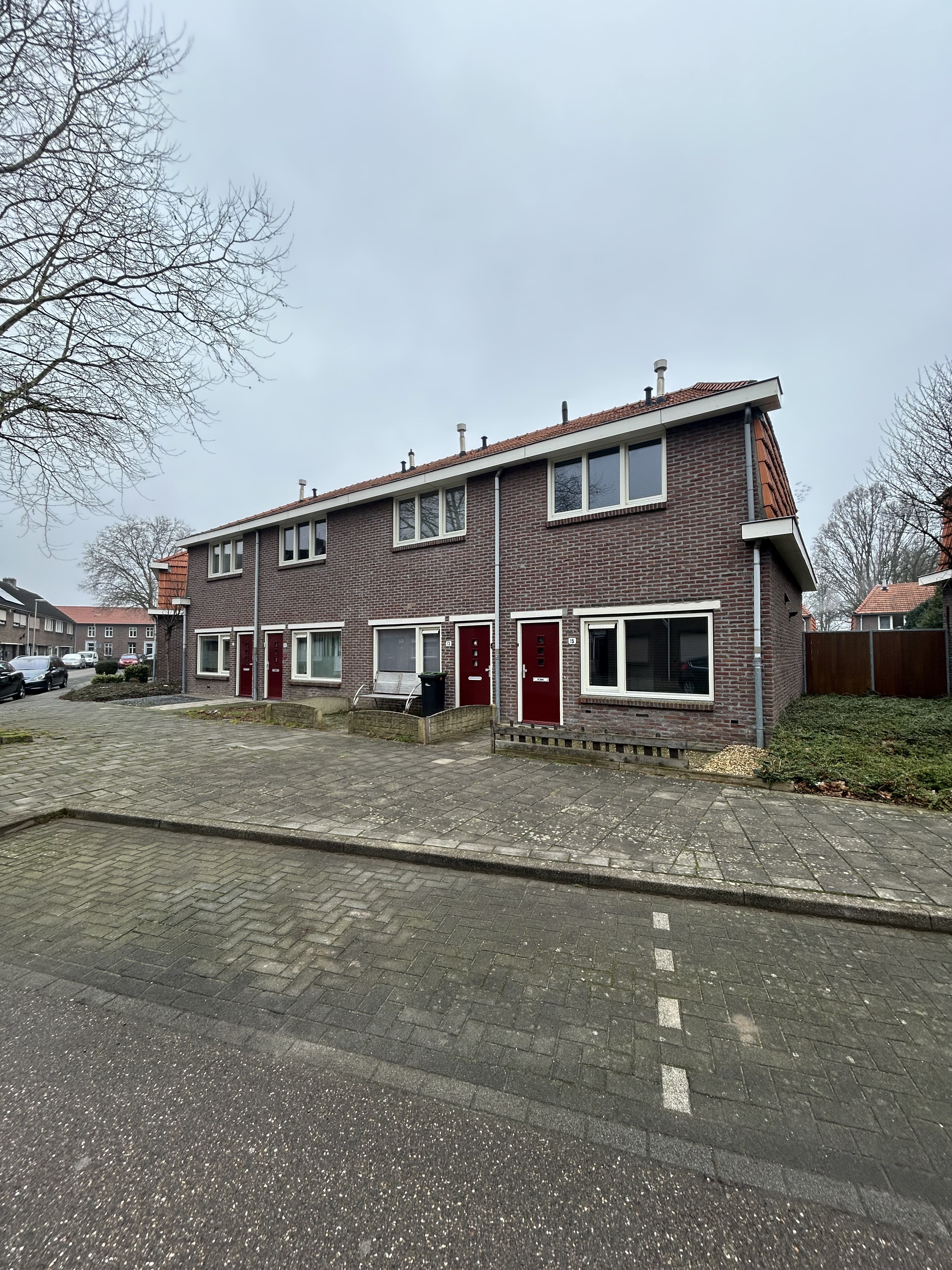 Karel van Den Oeverstraat 15, 6416 TD Heerlen, Nederland