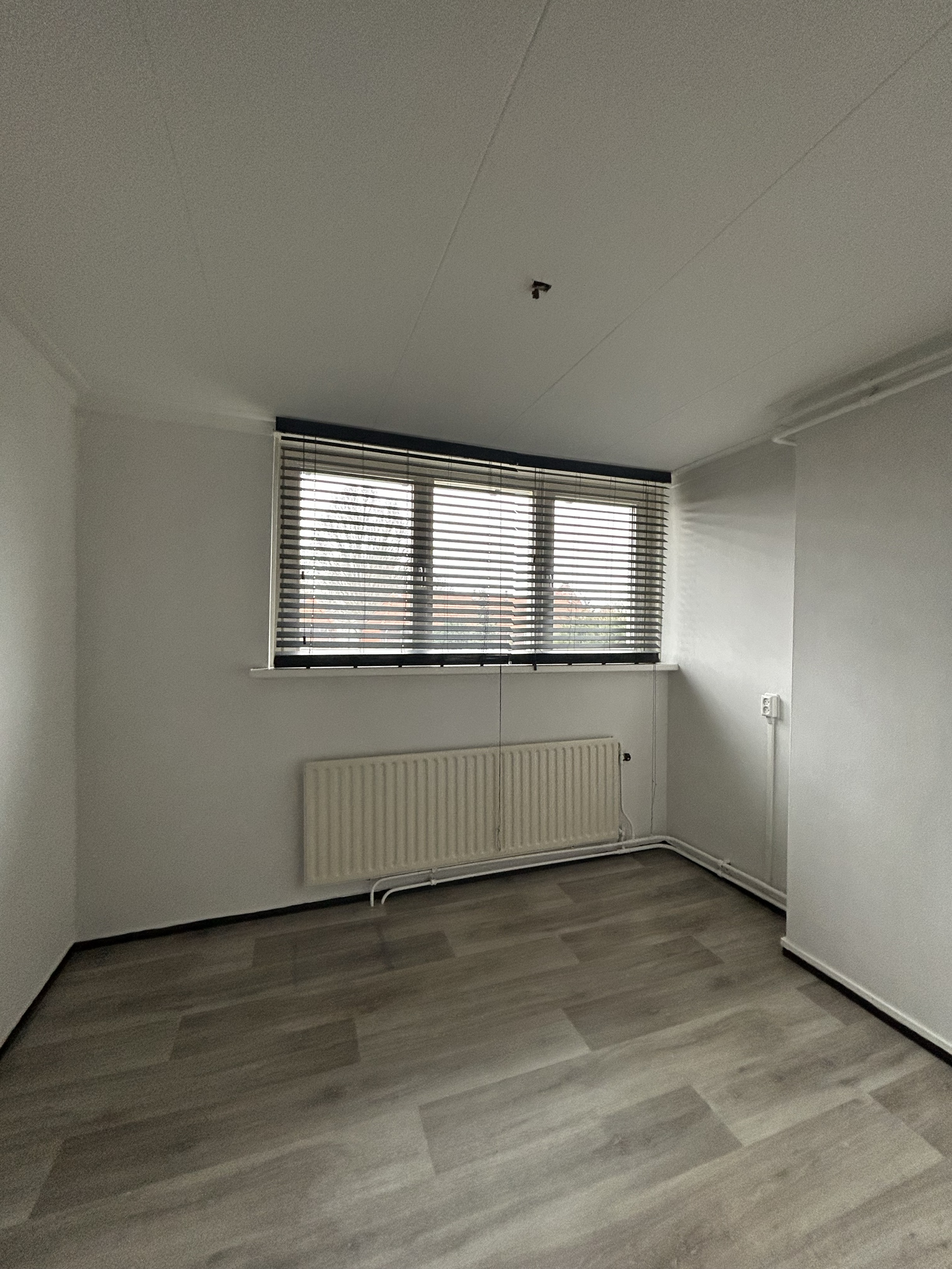 Karel van Den Oeverstraat 15