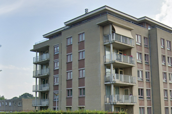 Azamonstraat 4-F