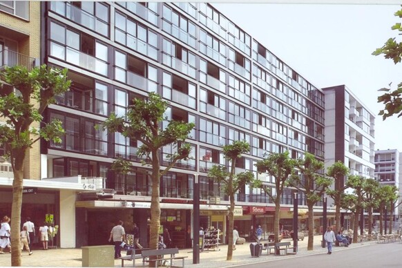 Promenade 233