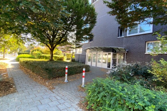 Bilserbaan 81-A