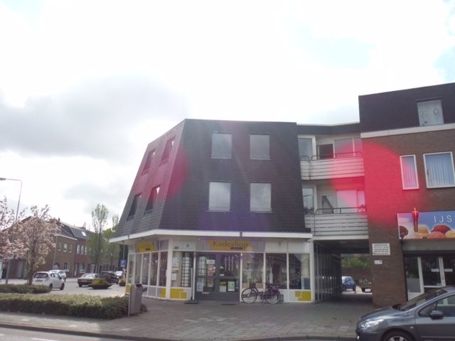 Hoogstraat 128