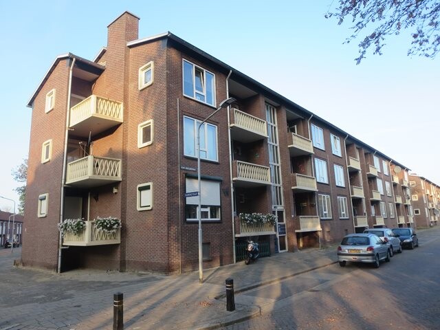 Gebroeders van Eijkstraat 40