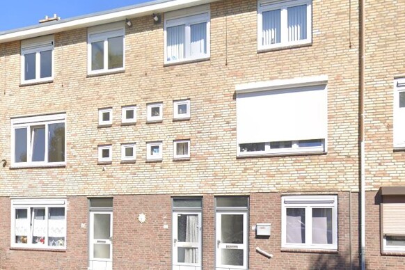 Burg. Lemmensstraat 24