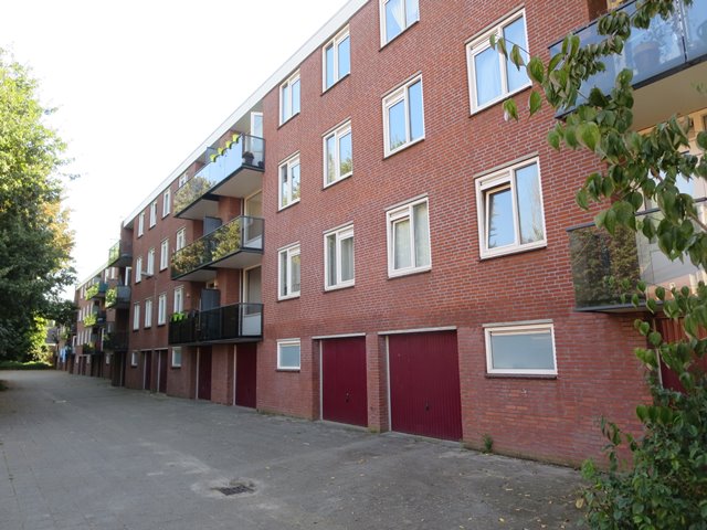 Kapelaan Nausstraat 76