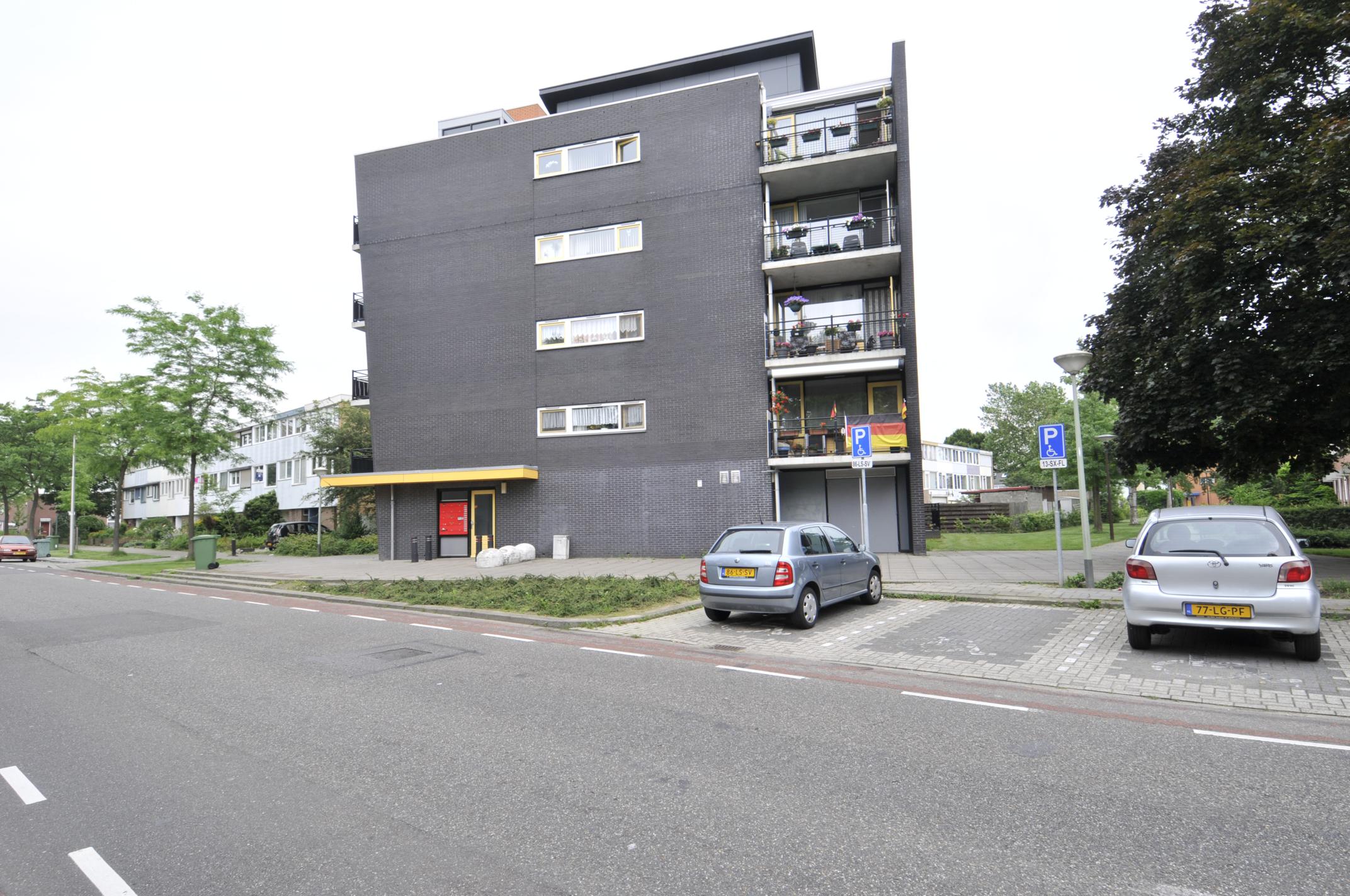 Donderbergweg 142, 6043 JK Roermond, Nederland