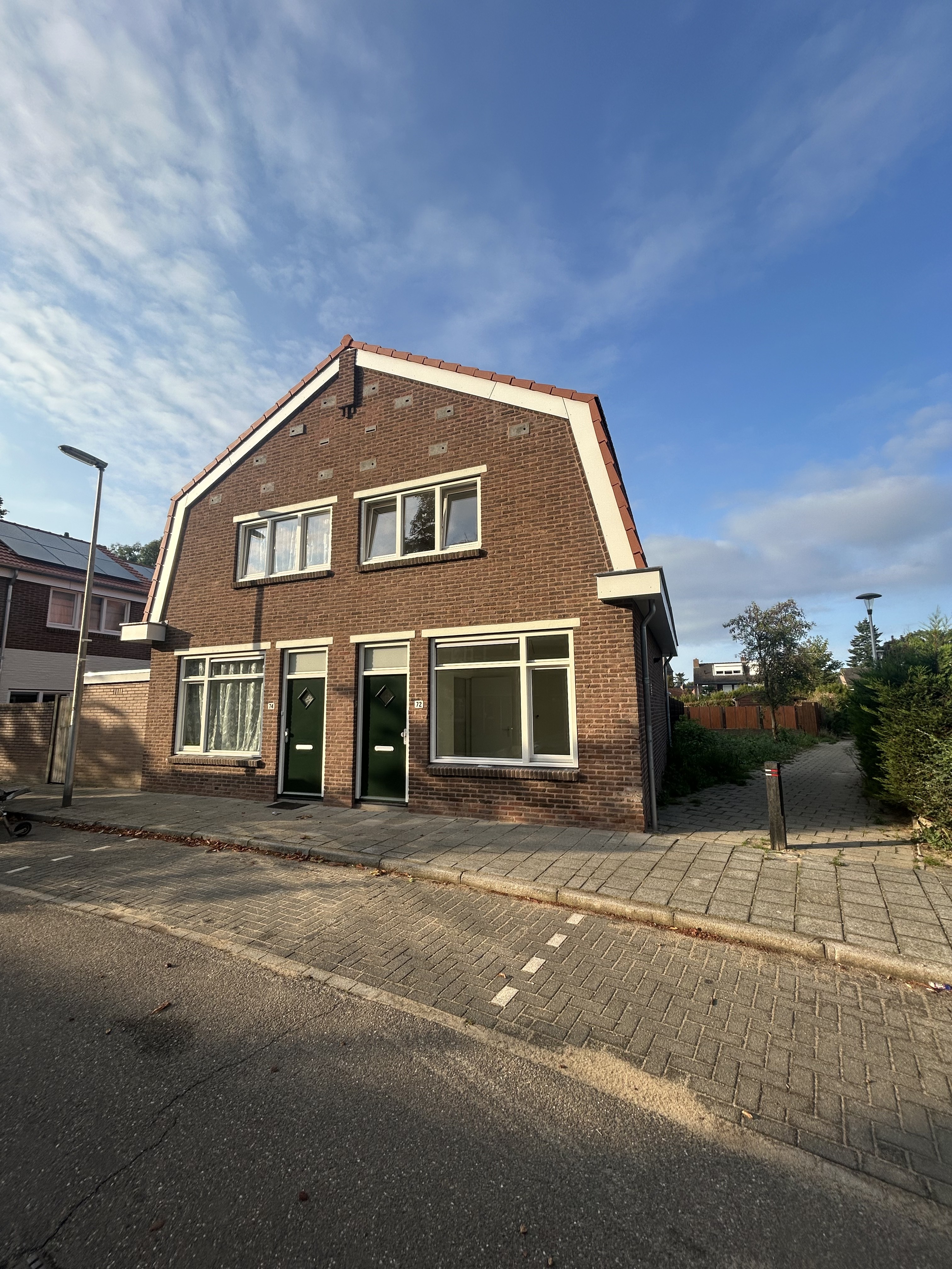 Hendrik van Veldekestraat 72, 6416 TR Heerlen, Nederland