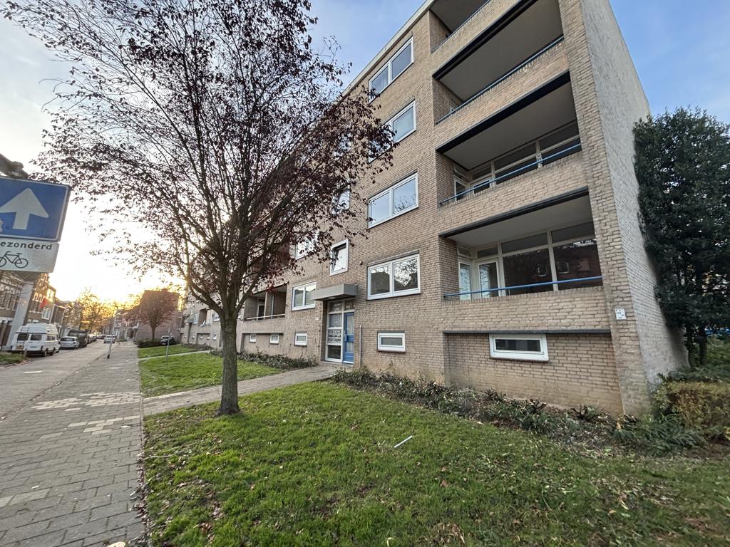 Hoofdstraat 160, 6432 GK Hoensbroek, Nederland