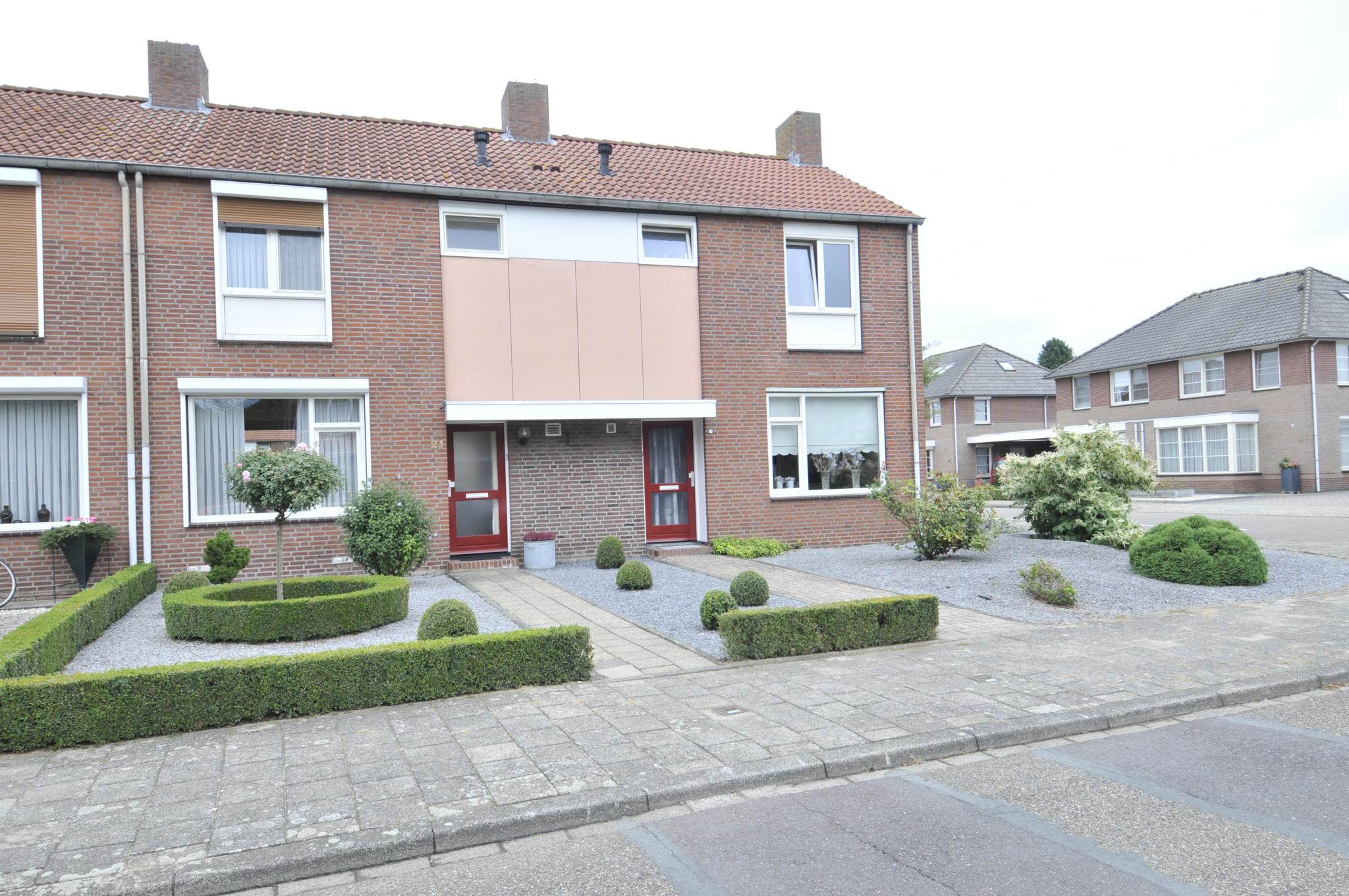 Mezenstraat 23, 6093 BX Heythuysen, Nederland
