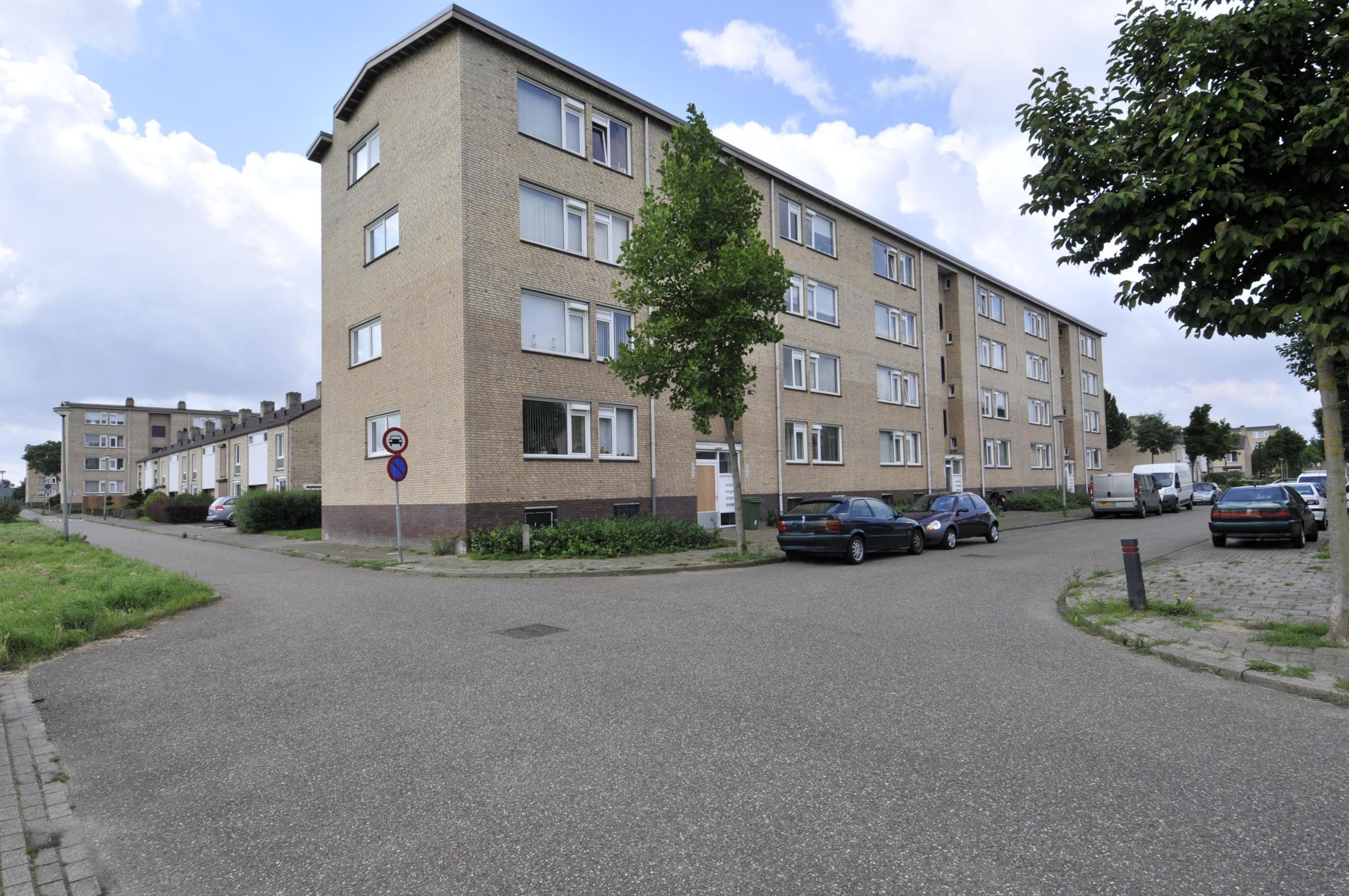 Schepen Tylbadestraat 80, 6042 VK Roermond, Nederland
