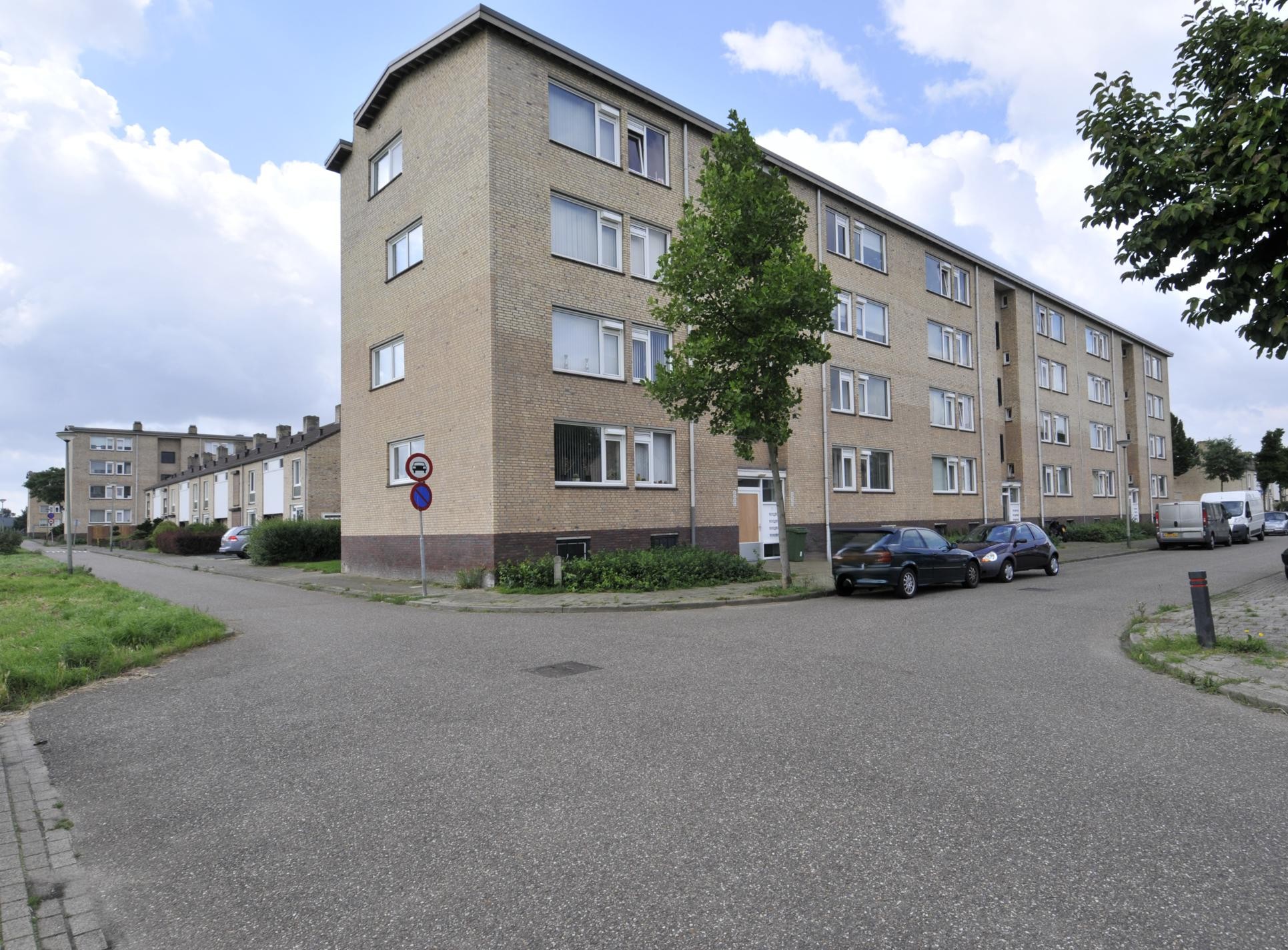 Schepen Tylbadestraat 70, 6042 VK Roermond, Nederland