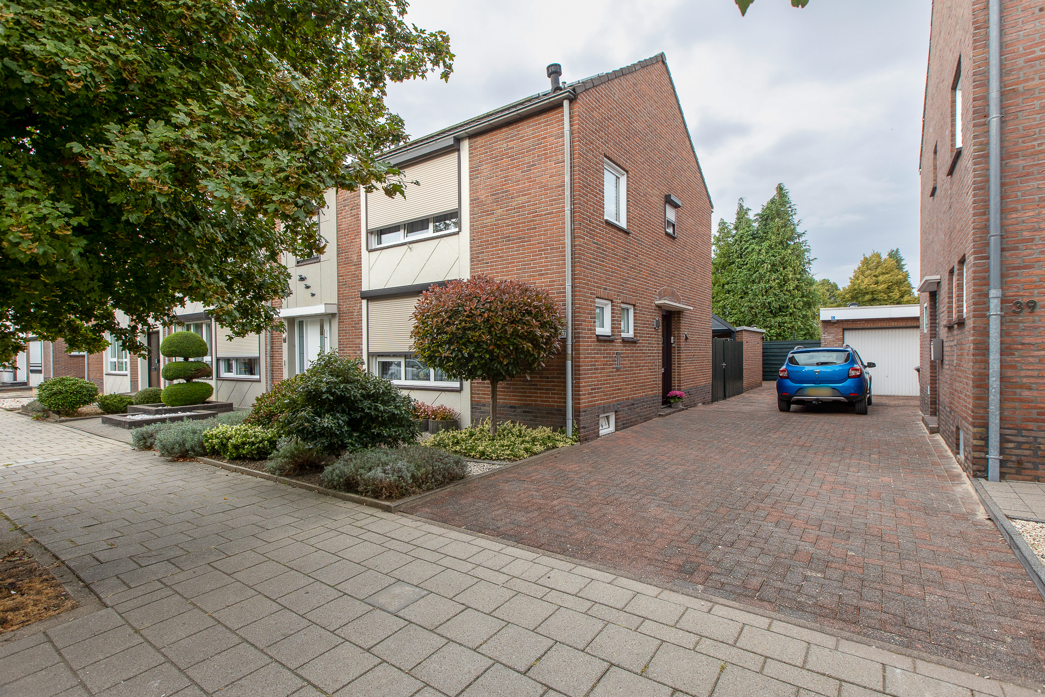 Nummer II-Straat 37, 6461 JB Kerkrade, Nederland