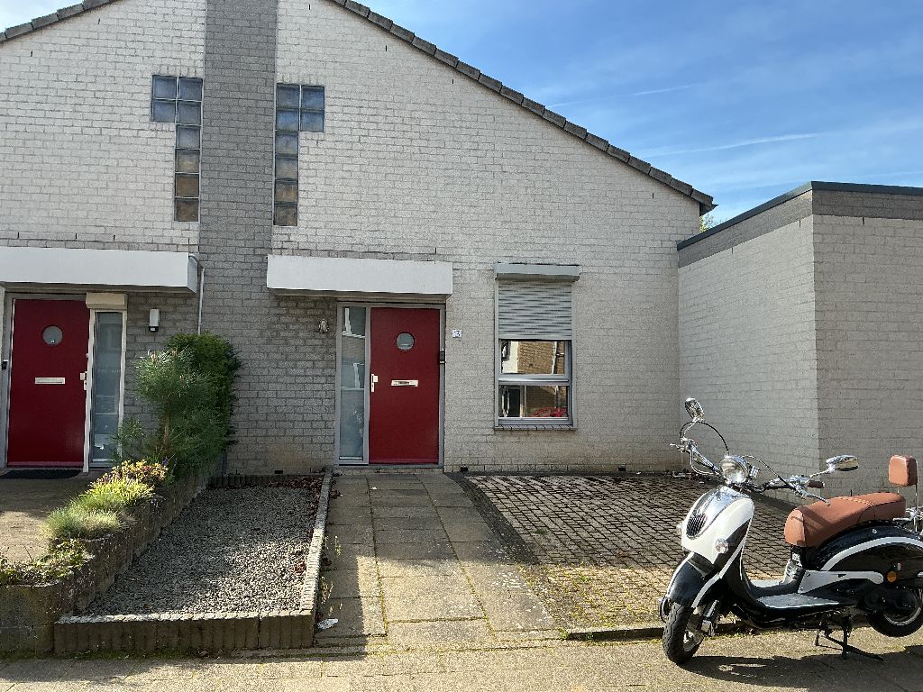 Burgemeester Schrijenstraat 13, 6137 RP Sittard, Nederland