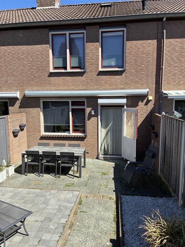 Kanaalstraat 12