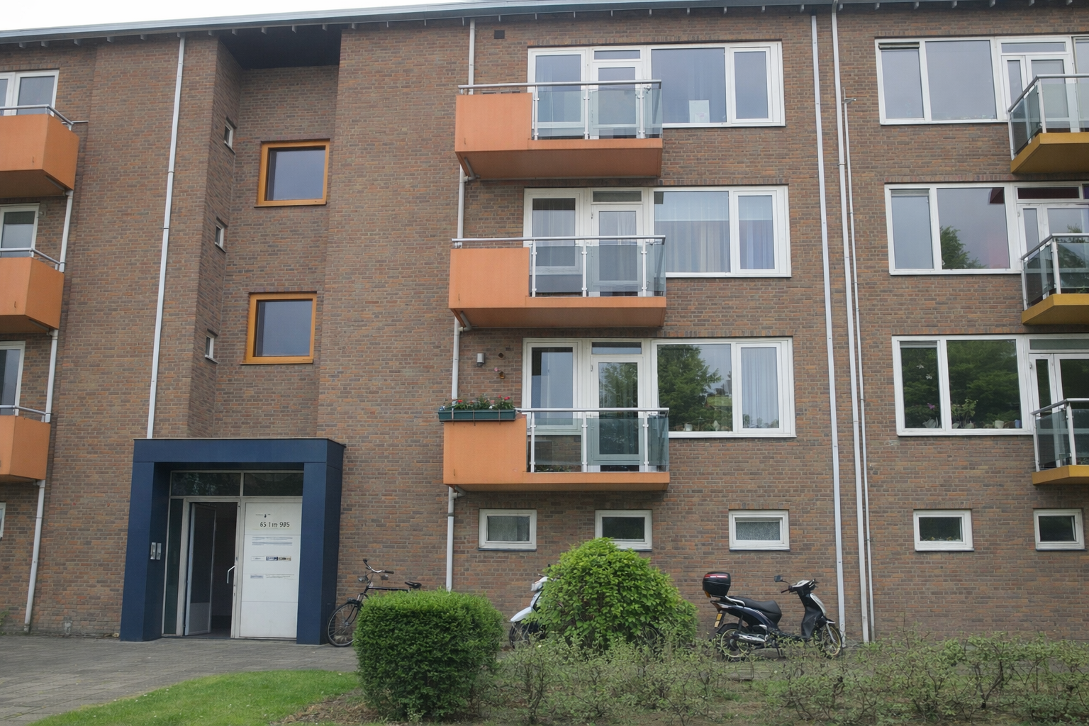 Veldekelaan 85, 6191 CT Beek, Nederland