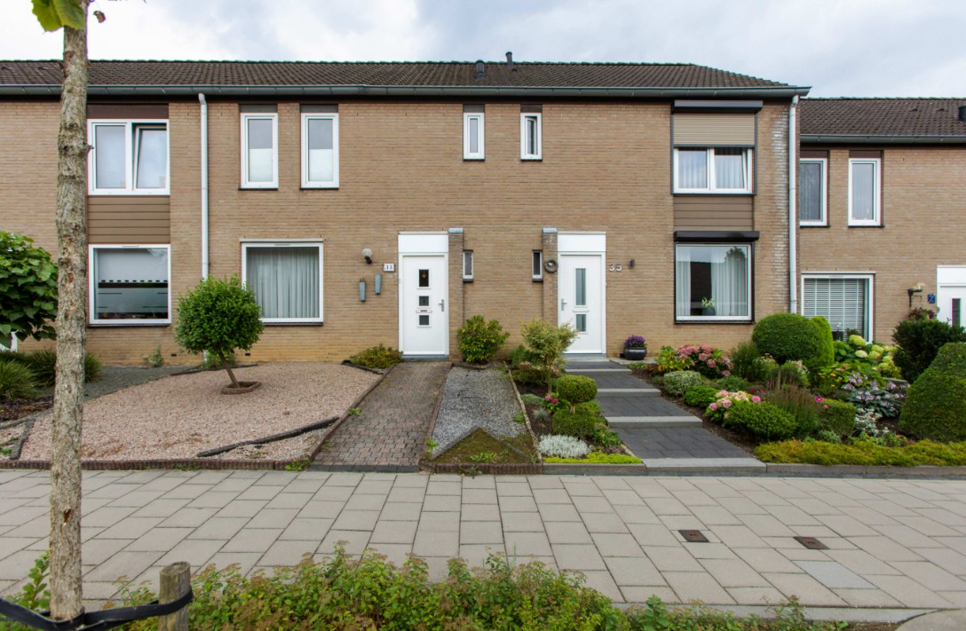 Pastoor Schattenstraat 33, 6372 JA Landgraaf, Nederland