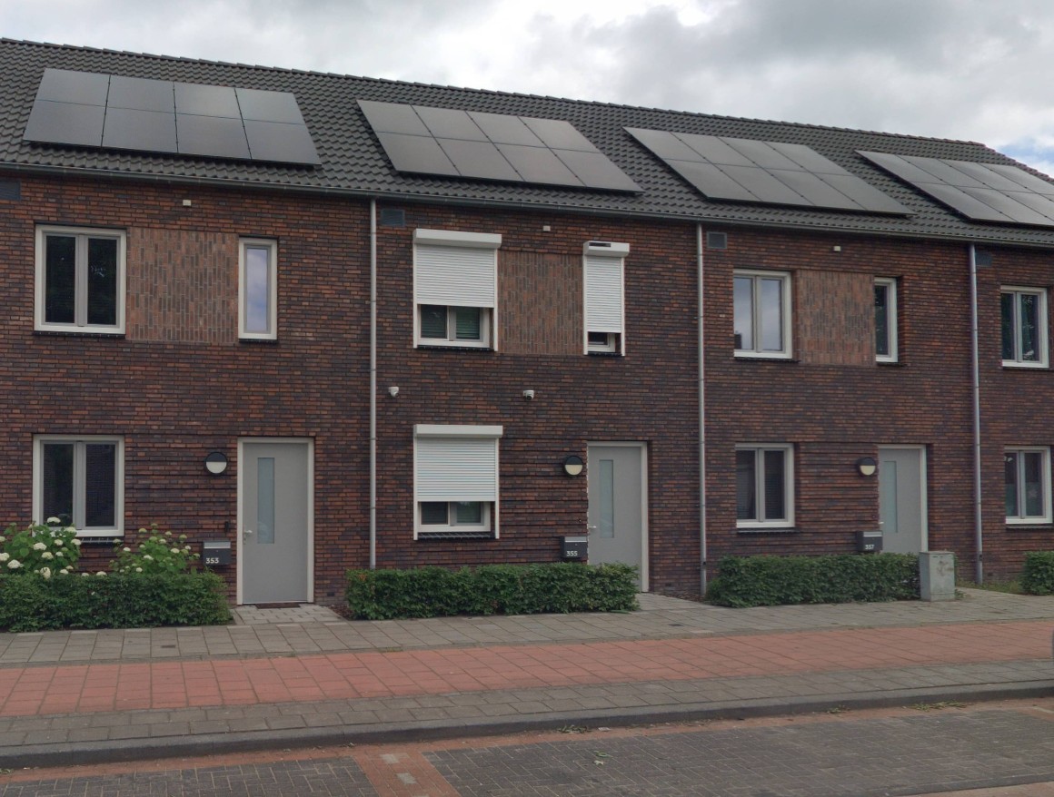 Bredeweg 357, 6043 GC Roermond, Nederland