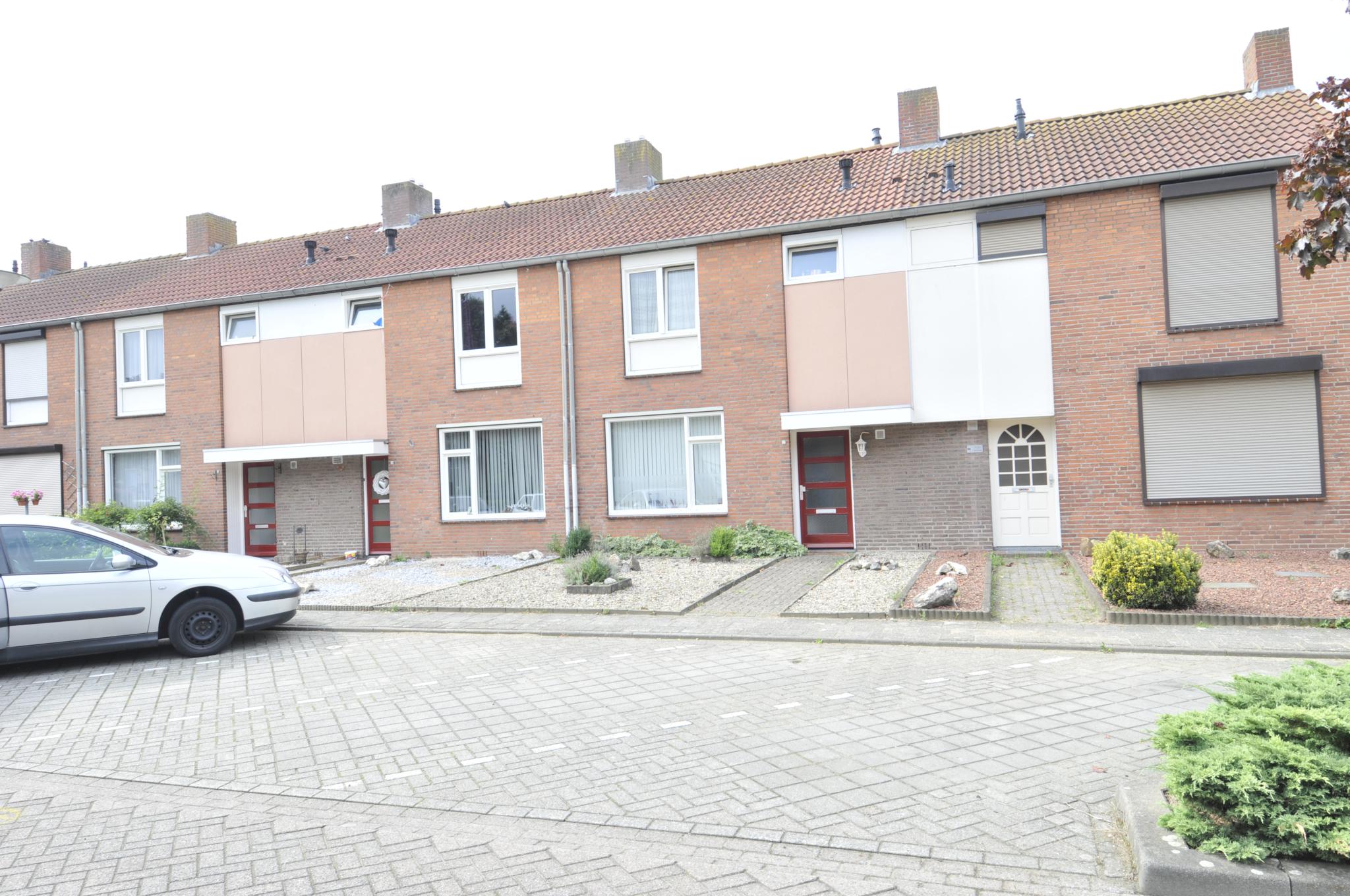 Wingerdstraat 56, 6093 AK Heythuysen, Nederland