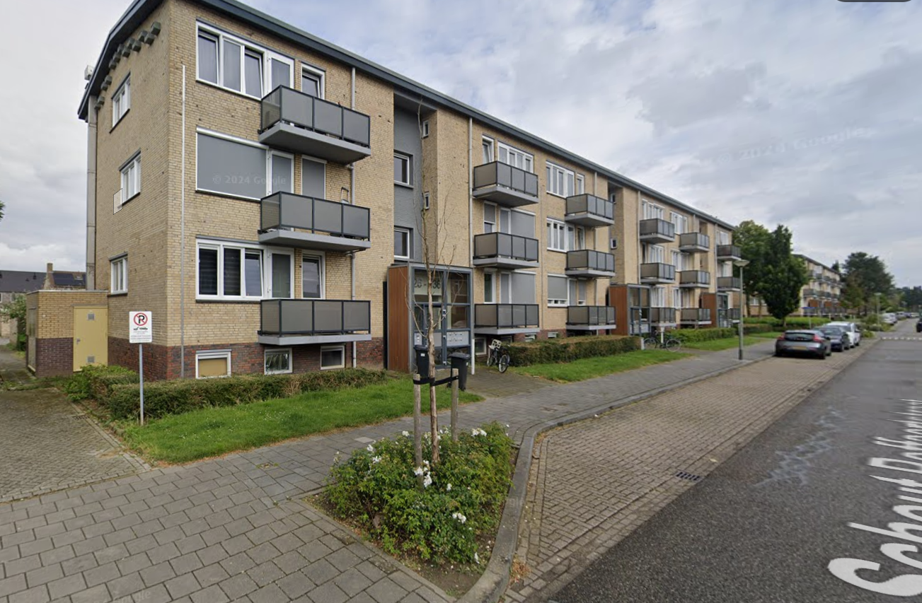 Schout Roffaertstraat 130, 6042 VX Roermond, Nederland